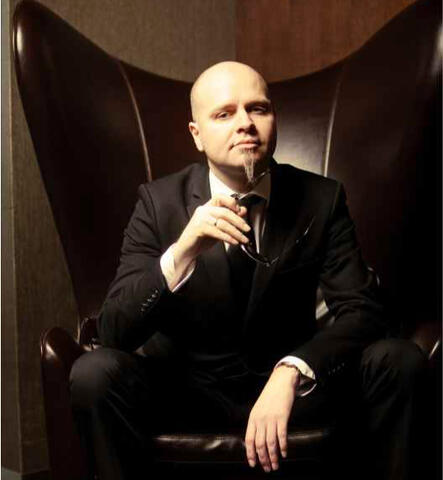 Arjan Muusz Arjan Muusz